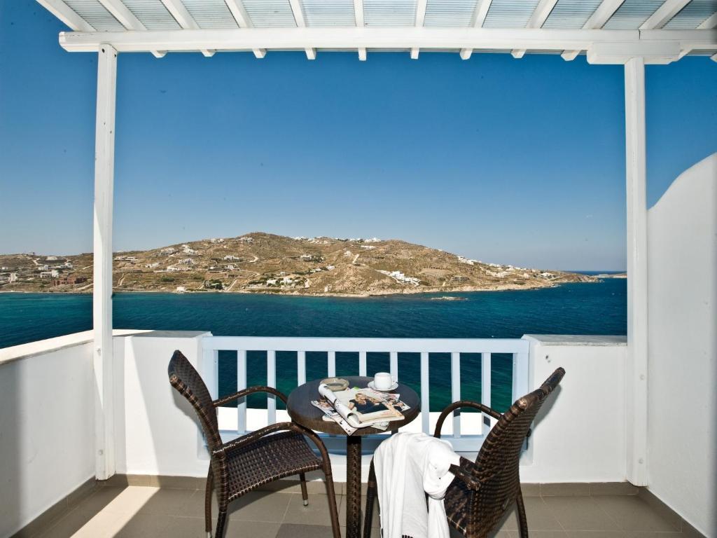 Vana Holidays Ornos  Ruang foto